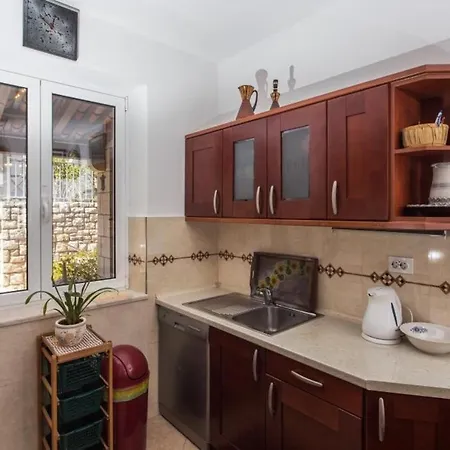 Dia - One Bedroom With Terrace