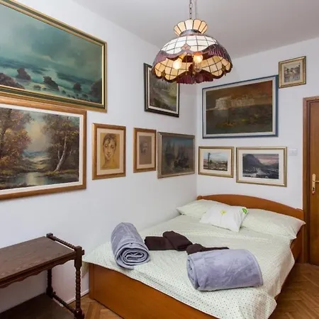 Dia - One Bedroom With Terrace *